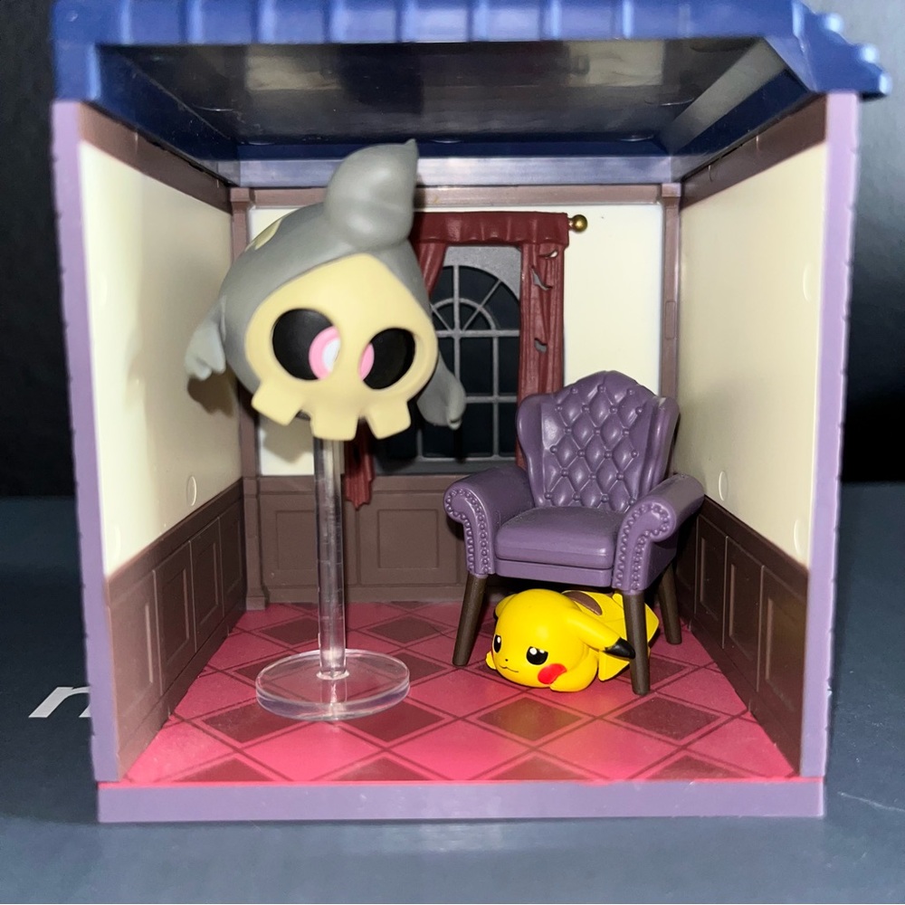 Re-Ment Pokemon Midnight Mansion Mini Figure: Pikachu & Duskull